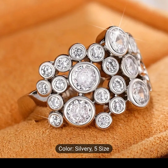 🫧 🫧NEW🫧🫧 BEAUTIFUL!! Bubble CZ Ring in SILVER Plating - Picture 3 of 15